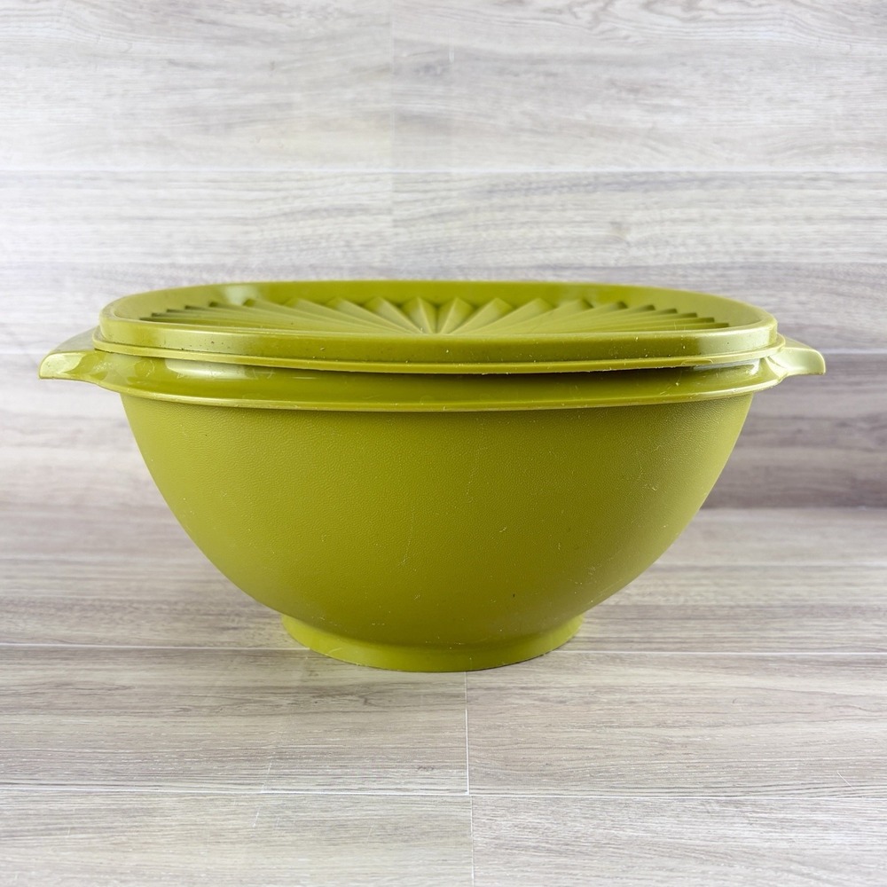 Tupperware Servalier Bowl 858-3 w/ Lid 859-3 Vintage Avocado Green MCM Retro USA